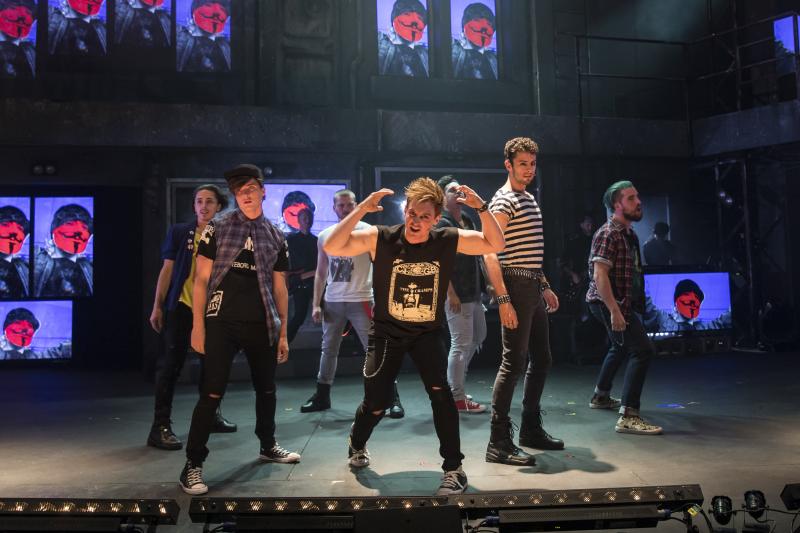 Review: GREEN DAY'S AMERICAN IDIOT Is A High Energy Expression of Hope And Hopelessness In A Broken World Image