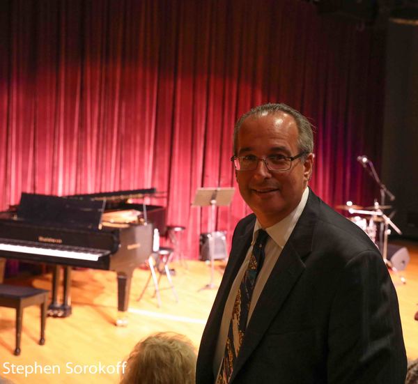 Photo Coverage: Clint Holmes Warms Up The RRazz Room On Route To The Grammy Awards Image