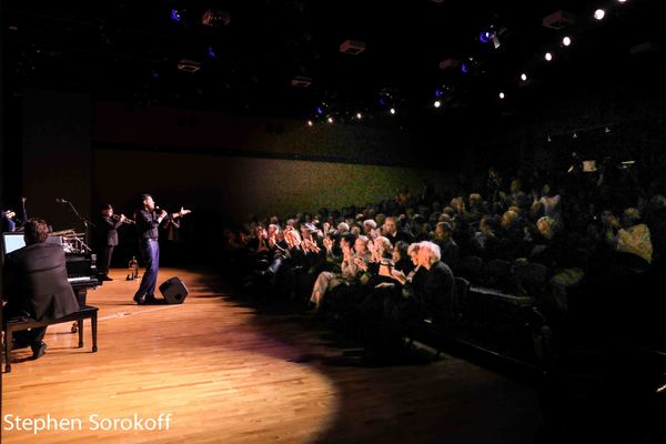 Photo Coverage: Clint Holmes Warms Up The RRazz Room On Route To The Grammy Awards Image