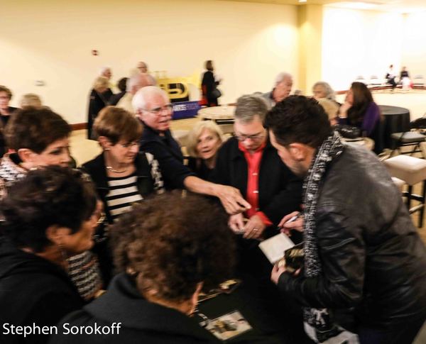 Photo Coverage: Clint Holmes Warms Up The RRazz Room On Route To The Grammy Awards Image