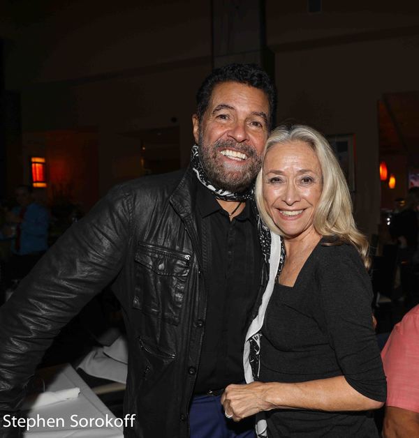 Photo Coverage: Clint Holmes Warms Up The RRazz Room On Route To The Grammy Awards Image