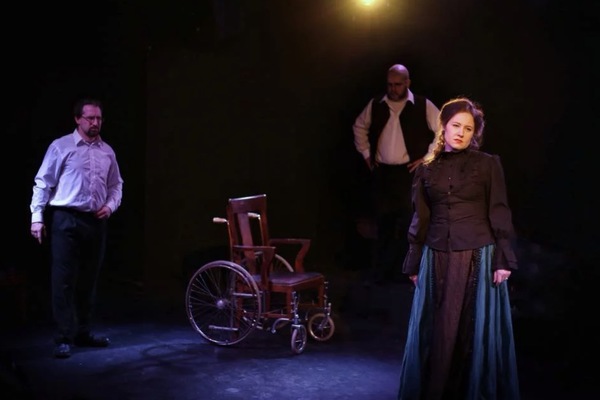Photo Flash: THE LITTLE FOXES Comes to Epic Theatre Company Image