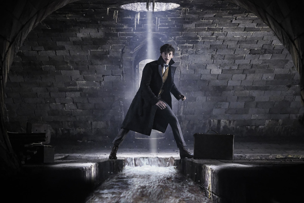 Photo Flash: New Images from FANTASTIC BEASTS: THE CRIMES OF GRINDELWALD Image