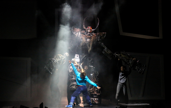 Sidi Larbi Cherkaoui/Bunkamura Theatre Cocoon, Pluto, credit Naoki Urasawa, Takashi N Photo