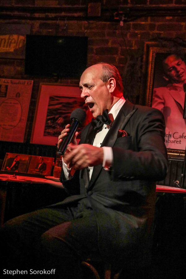 Photo Coverage: Steven Maglio 'Having A Good Time' at the Beach Cafe Image