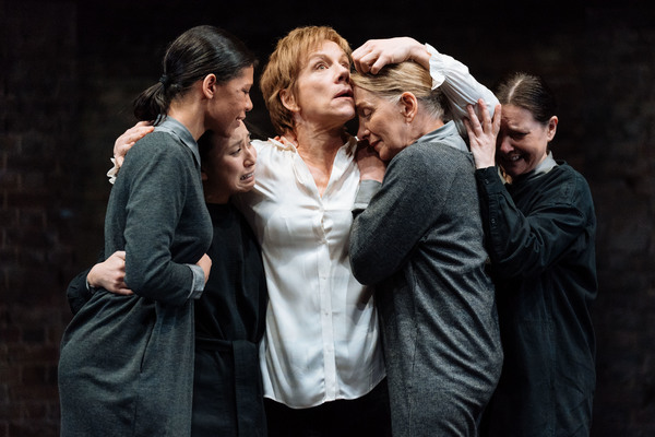 Photo Flash: Juliet Stevenson and Lia Williams Star in MARY STUART Image