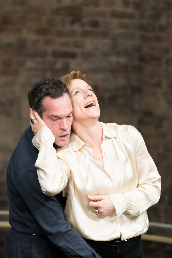 Photo Flash: Juliet Stevenson and Lia Williams Star in MARY STUART Image
