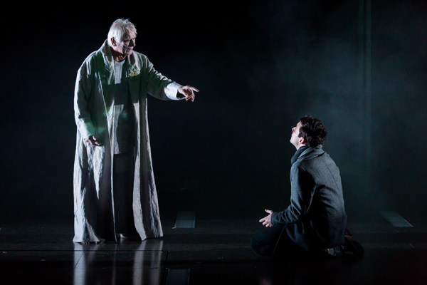 Photos: Get A First Look at Michael Urie in Shakespeare Theatre Company's HAMLET Image