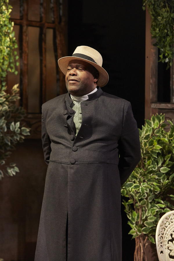 Photo Flash: First Look at Kerry Ellis in the UK Tour of Oscar Wilde's THE IMPORTANCE OF BEING EARNEST Image