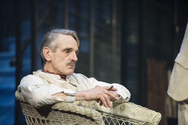 Photo Flash: First Look at Jeremy Irons and Lesley Manville in LONG DAY'S JOURNEY INTO NIGHT Image