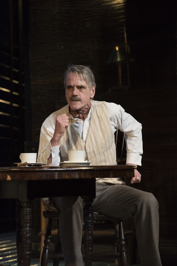 Photo Flash: First Look at Jeremy Irons and Lesley Manville in LONG DAY'S JOURNEY INTO NIGHT Image