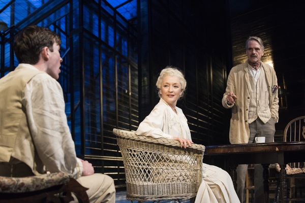 Photo Flash: First Look at Jeremy Irons and Lesley Manville in LONG DAY'S JOURNEY INTO NIGHT Image