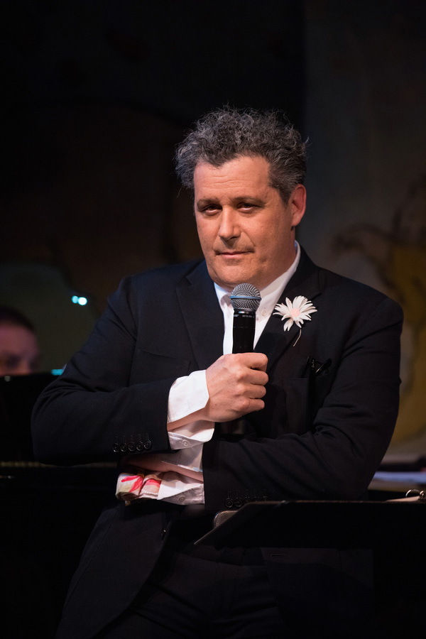 Photo Flash: Isaac Mizrahi Takes Over Cafe Carlyle Image