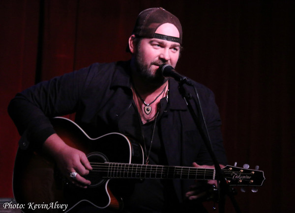Photo Flash: Broadway at Birdland Presents Victoria Shaw's Under the Covers Image