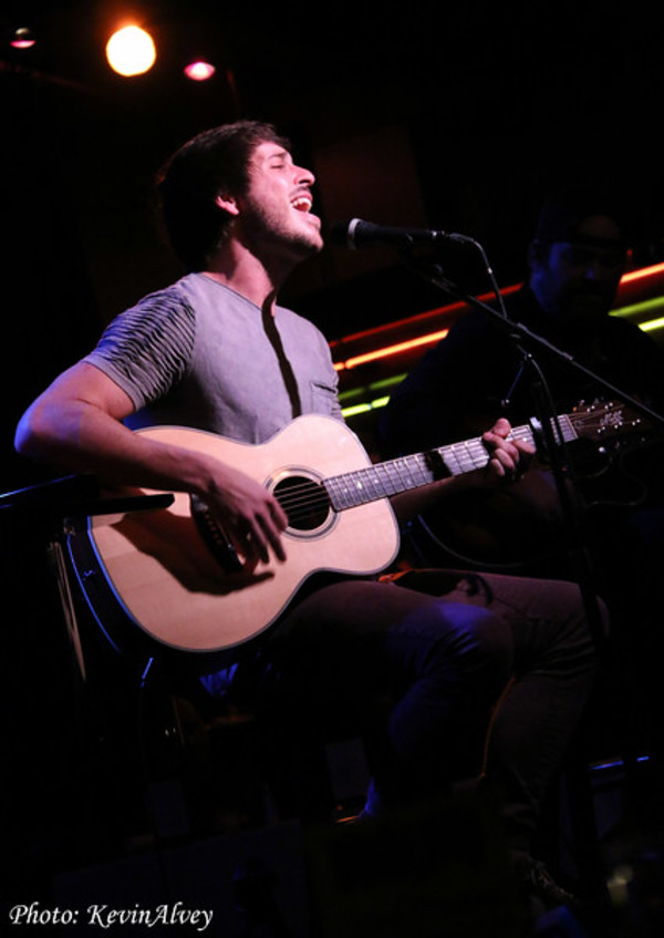 Morgan Evans Photo