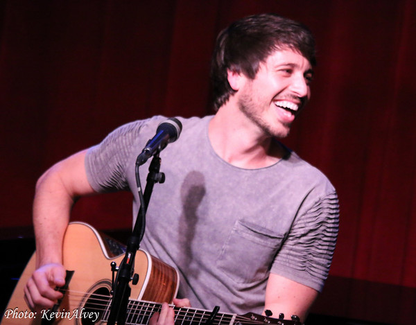 Photo Flash: Broadway at Birdland Presents Victoria Shaw's Under the Covers Image