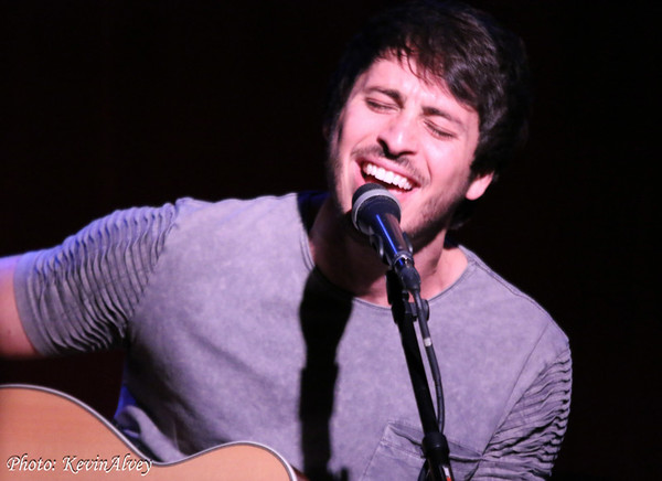 Photo Flash: Broadway at Birdland Presents Victoria Shaw's Under the Covers Image