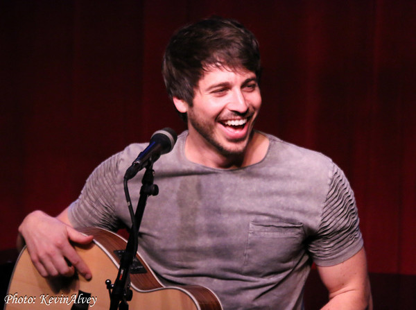 Morgan Evans Photo