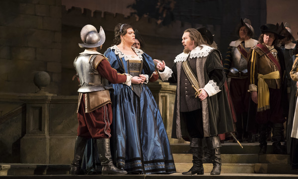 Photo Flash: I PURITANI Opens at Lyric Opera of Chicago This Week Image