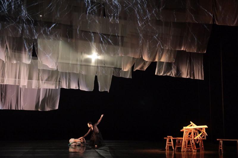 Review: TALE OF THREE CITIES Gathers 'Traditions' at Kwai Tsing Theatre Image