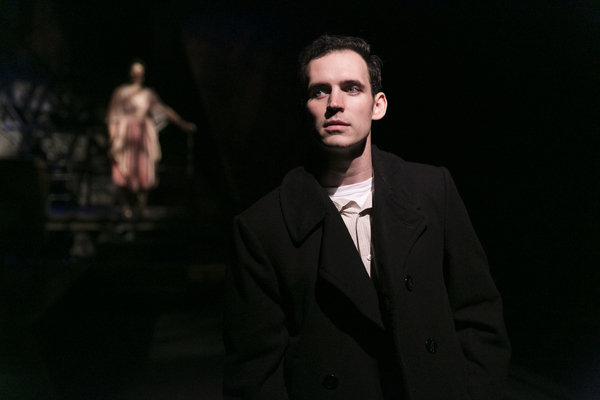 Photo Flash: First Look at freeFall Theatre Company's THE GLASS MENAGERIE Image
