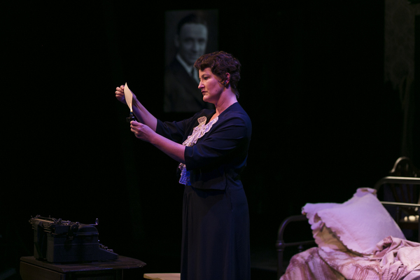 Photo Flash: First Look at freeFall Theatre Company's THE GLASS MENAGERIE Image