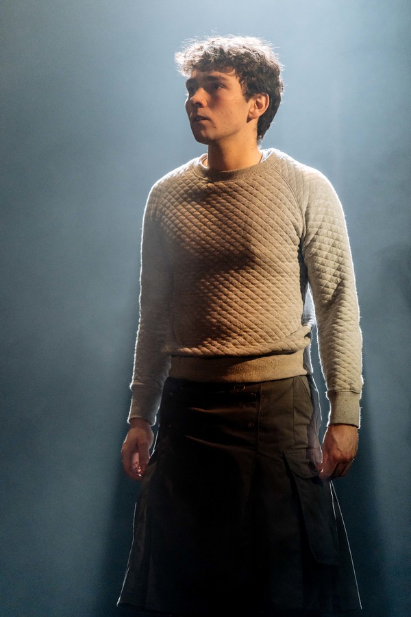 Photo Flash: First Look at THE DIVIDE at The Old Vic Image