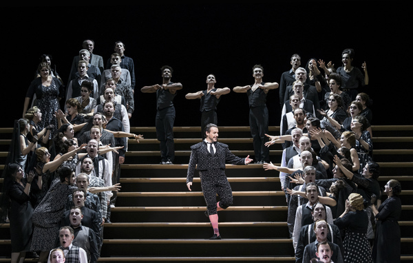 Photo Flash: The Royal Opera House Stages Classic CARMEN Image
