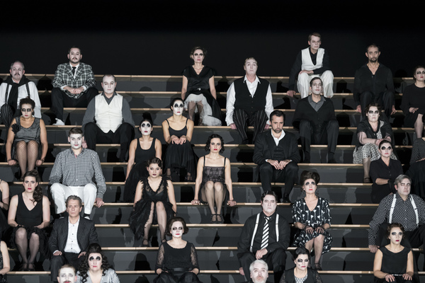 Photo Flash: The Royal Opera House Stages Classic CARMEN Image