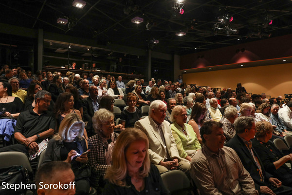 Photo Coverage: Deborah Silver Brings A Valentine's Present To The RRAZZ ROOM Image