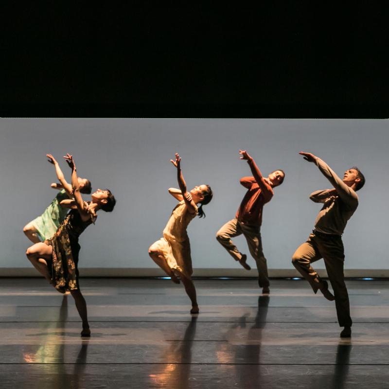 Review: Nashville Ballet's Stunning Performance of Stephen Mills' LIGHT Image