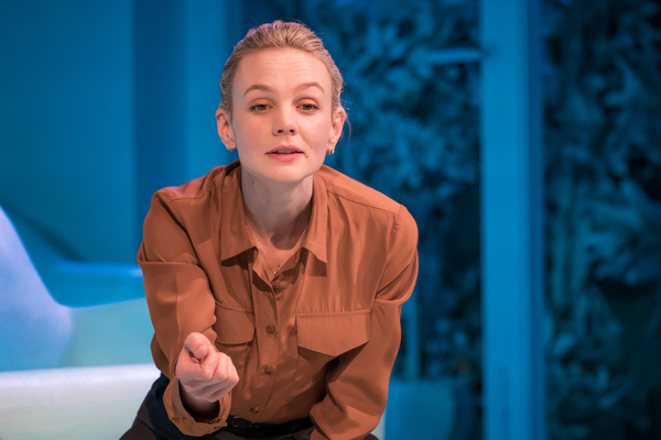 Photo Flash: First Look at GIRLS AND BOYS at The Royal Court Theatre Image