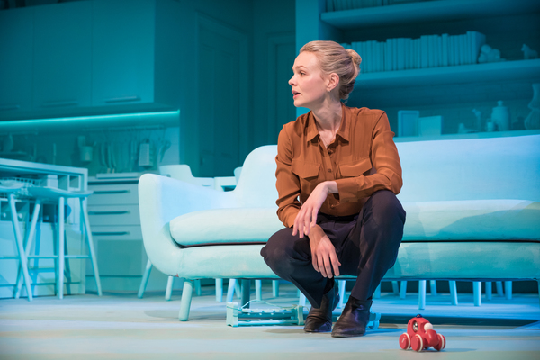Photo Flash: First Look at GIRLS AND BOYS at The Royal Court Theatre Image