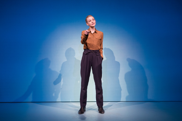 Photo Flash: First Look at GIRLS AND BOYS at The Royal Court Theatre Image