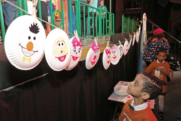 Photo Flash: Bronx's SCAN Receives 'Walmart Community Playmakers Award' at Sesame Street Live  Image