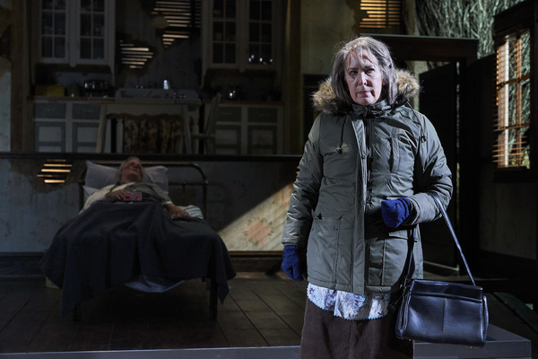 Photo Flash: First Look at Great Lakes Theater's MISERY Image