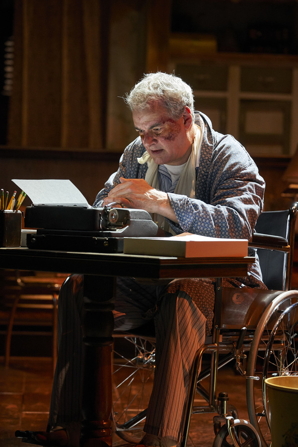Photo Flash: First Look at Great Lakes Theater's MISERY Image