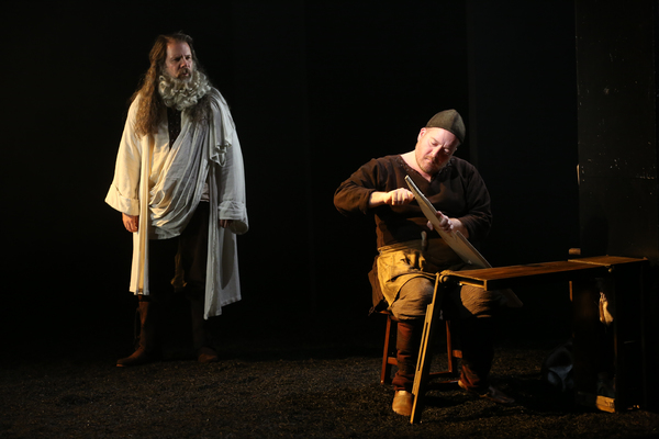 Photo Flash: First Look Vineyard's THE AMATEURS Image