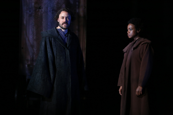 Photo Flash: First Look Vineyard's THE AMATEURS Image