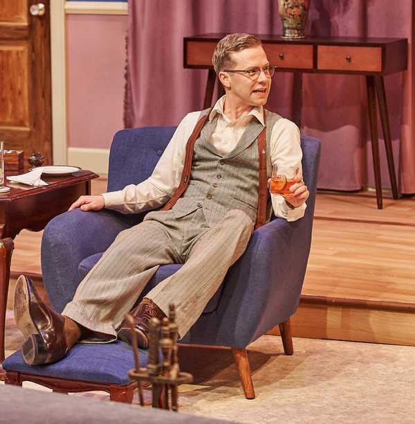 Photo Flash: Top Atlanta Talent Brings Popular Local Playwright's Regional Hit PERFECT ARRANGEMENT Home Image