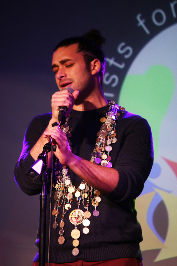 Photo Flash: Broadway Stars Sing Out for Peace at Charity Benefit Image
