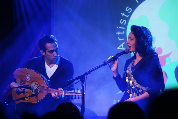 Photo Flash: Broadway Stars Sing Out for Peace at Charity Benefit Image
