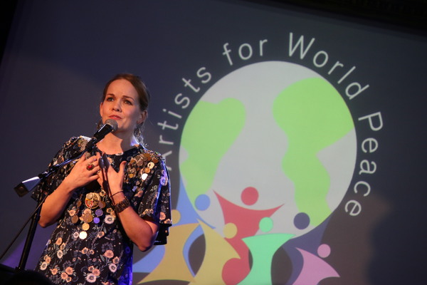 Photo Flash: Broadway Stars Sing Out for Peace at Charity Benefit Image
