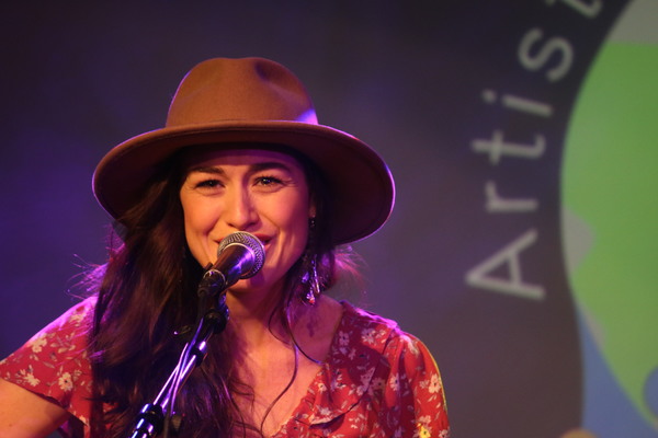 Photo Flash: Broadway Stars Sing Out for Peace at Charity Benefit Image