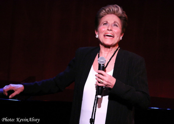 Photo Flash: Broadway at Birdland Presents Lorna Dallas Image