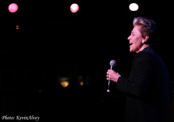 Photo Flash: Broadway at Birdland Presents Lorna Dallas Image