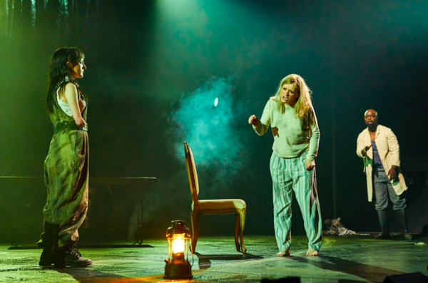 Photo Flash: First Look at MACBETH at the National Theatre Image