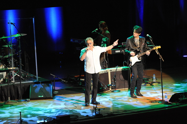 Photo Flash: Julie Andrews, Sam Smith and More Attend the Voice Health Institute's Raise Your Voice Gala Image