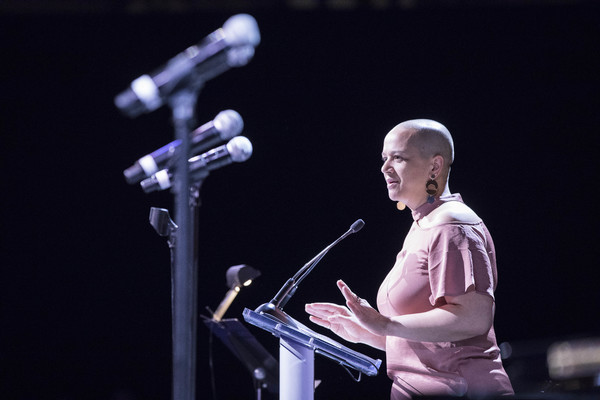 Photo Flash: Elizabeth Stanley Previews JAGGED LITTLE PILL at A.R.T.'s 2018 Gala Image