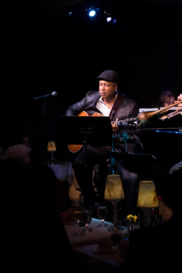 Photo Flash: Bernie Williams Takes the Stage at Cafe Carlyle  Image